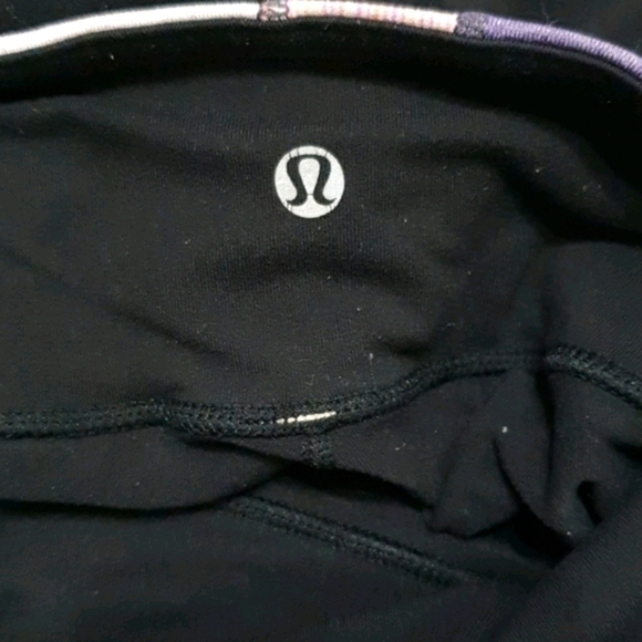 Lululemon Women's Cropped leggings - Picture 6 of 9